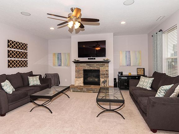5th image of 15737 Chapel Park Dr E