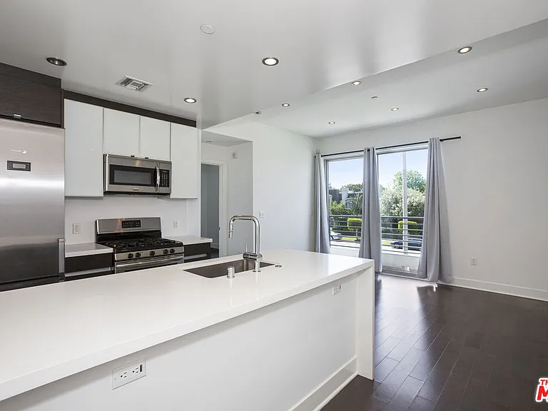 7857 W Manchester Ave #110 — Photo 12
