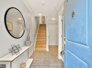 908 3rd Pl SE, Washington, DC 20003