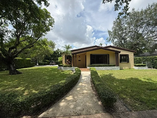1545 Mantua Ave — Photo 33