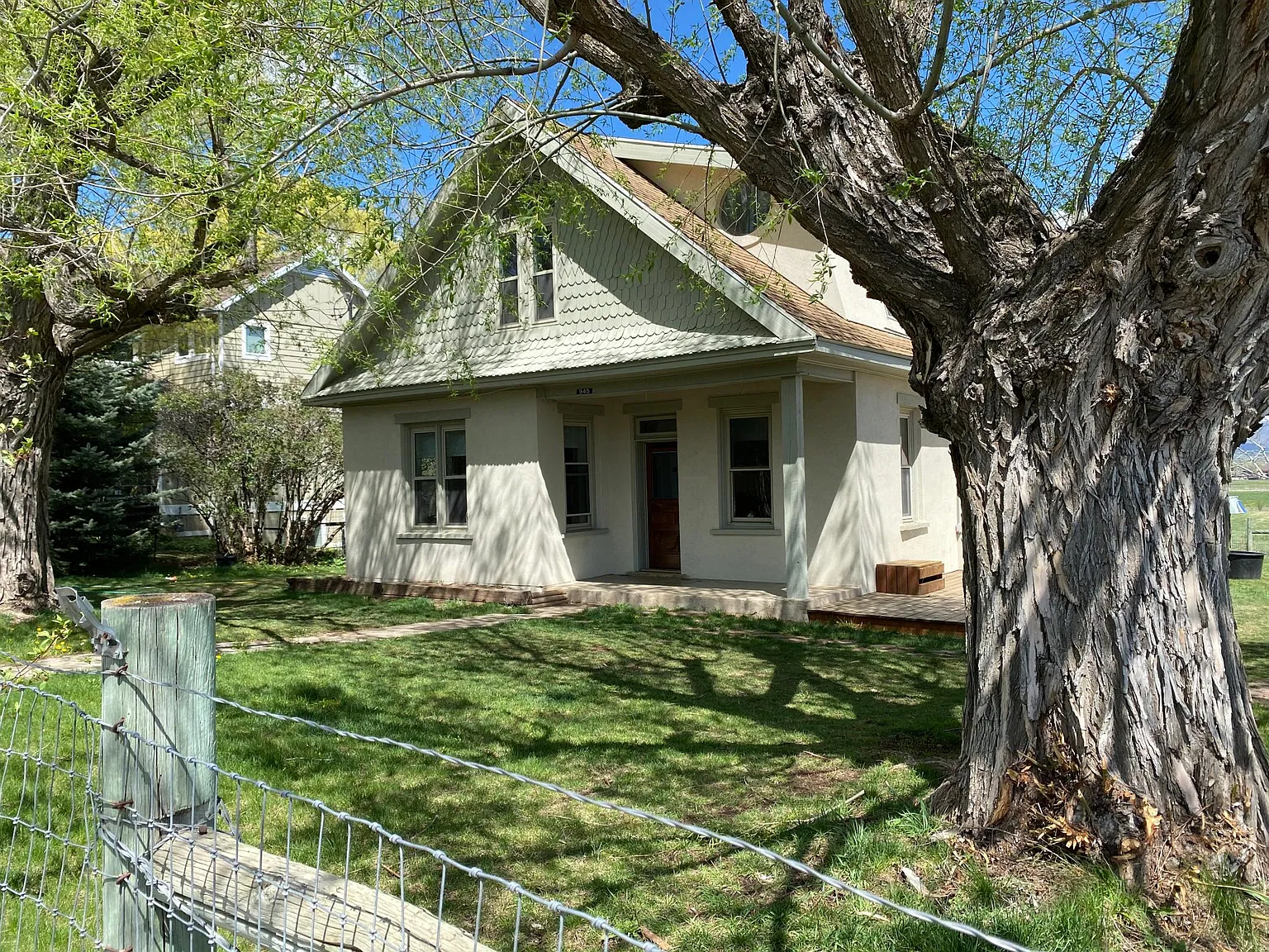 2 bed, 1600 sqft, $3,200 — Photo 1