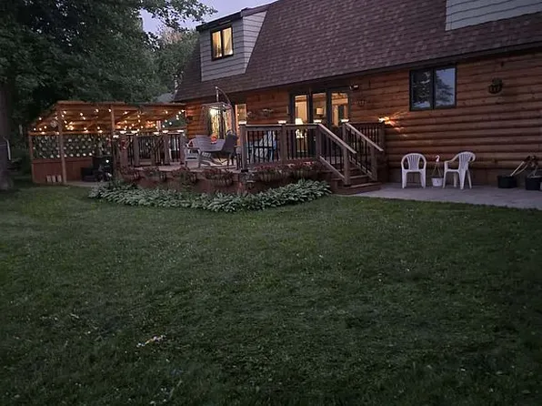 1028 Noble Dr NW, Baudette, MN 56623