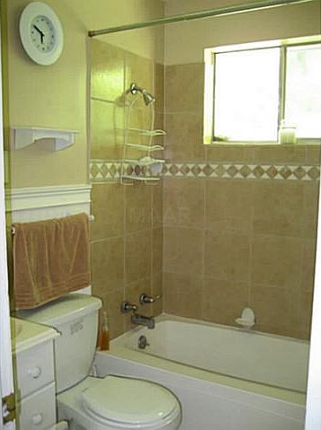2nd image of 3813 Townsend Dr