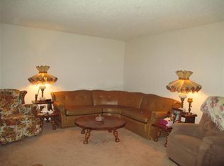 595 Wildflower Dr, Merlin, OR 97532