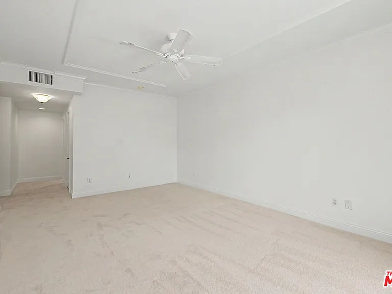 1830 Pelham Ave #101 — Photo 17