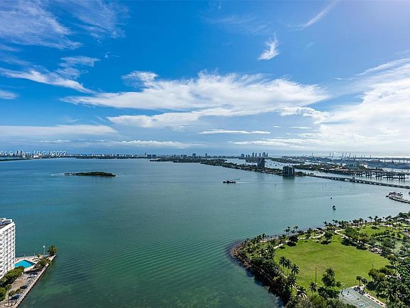 2nd image of 2020 N Bayshore Dr APT 3107