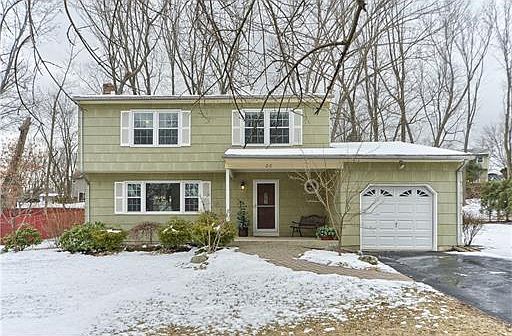 1st image of 26 Gladstone Dr