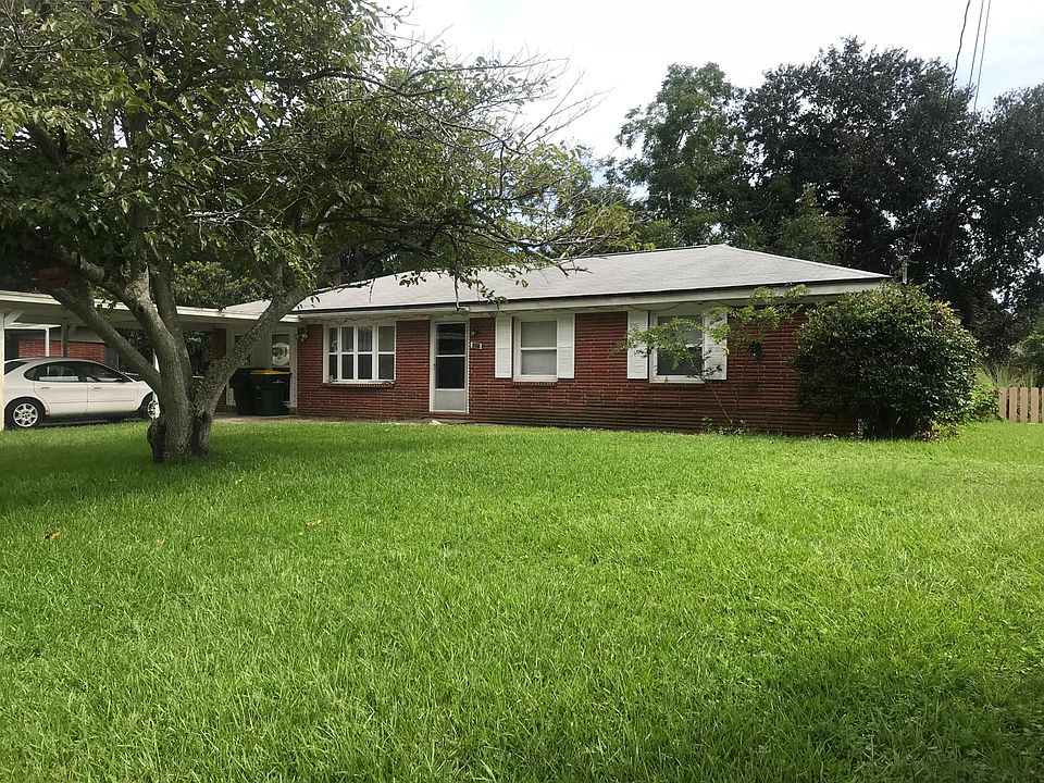 1st image of 389 Oakland Cir NW