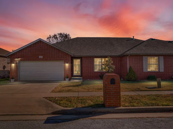 4236 S Shady Lake Avenue, Springfield, MO 65810