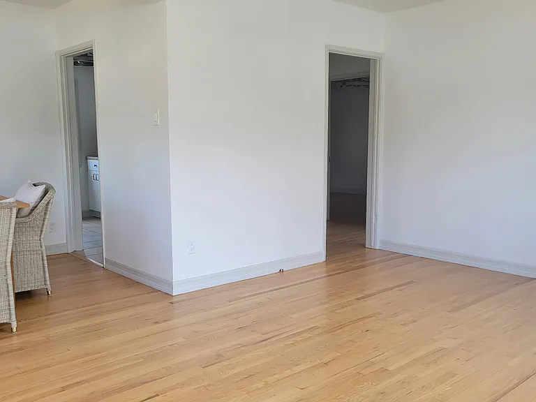 4807 Topanga Canyon Blvd — Photo 4