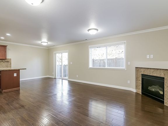 5th image of 9131 1st St SE #6