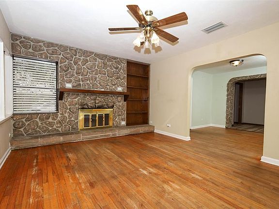 5th image of 921 Eldridge St