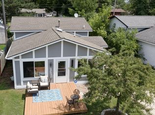 1077 Hendricks Way, Waterford, MI 48328