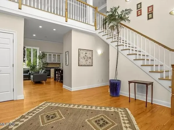 30 Stillview Rd, Stamford, CT 06902