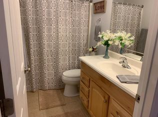 20033 Parthenia St, Northridge, CA 91324
