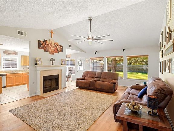 2nd image of 629 Spring Branch Dr