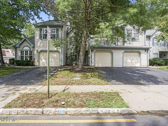 3rd image of 102 Rumford Way