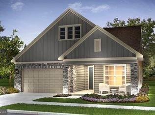 106 Rhododendron Ct, Lake Frederick, VA 22630