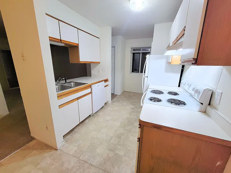 530 Spring St #B7 — Photo 14