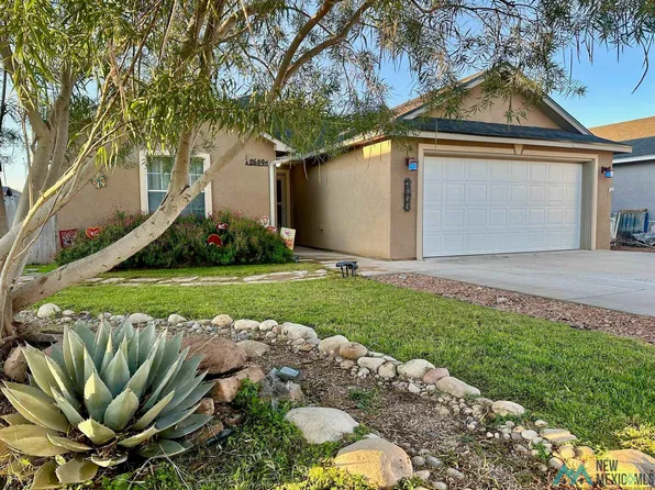 2609 Washington St, Carlsbad, NM 88220