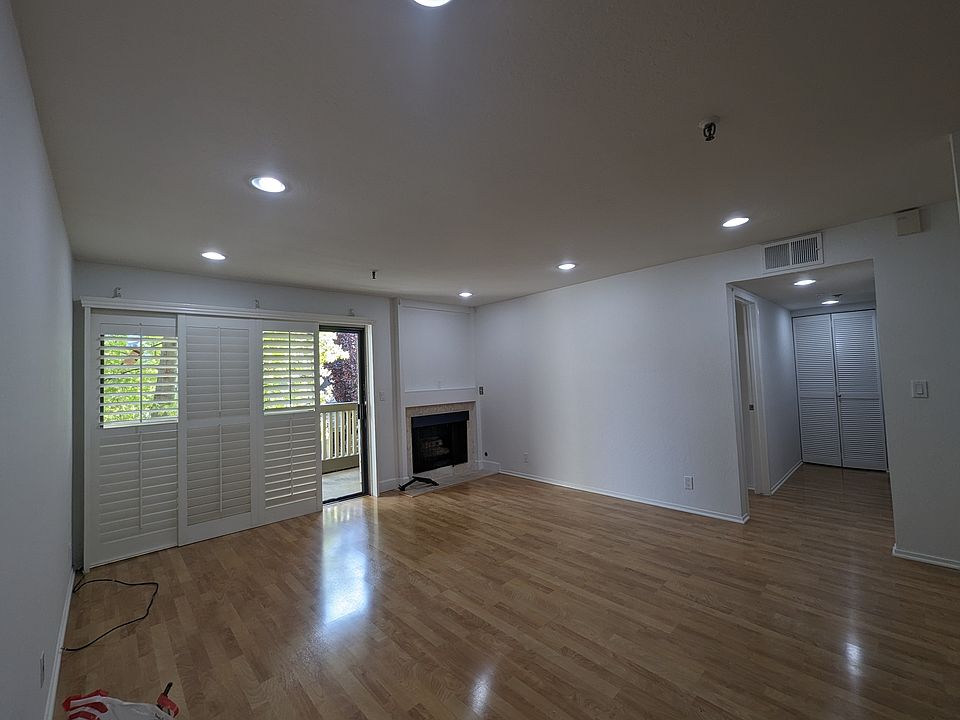 1st image of 49 Showers Dr APT W111