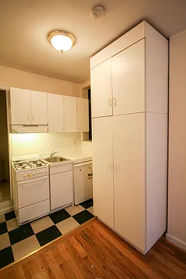 Rented by MetroNest | media 8