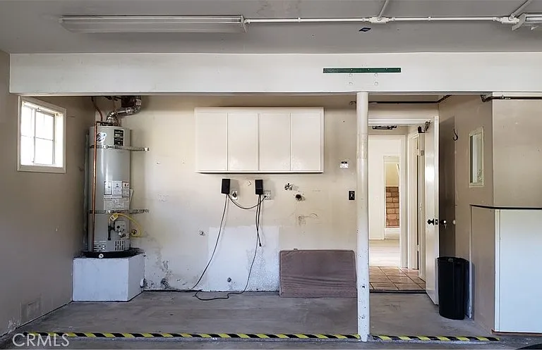 215 Knox St — Photo 35