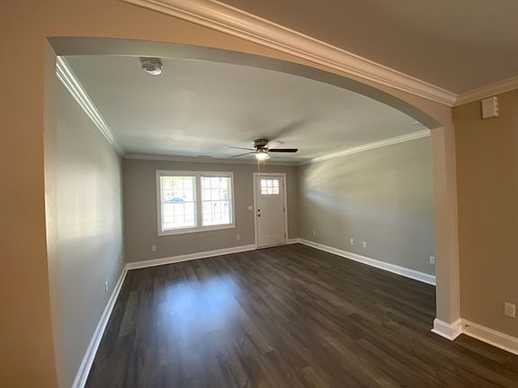 4th image of 1575 Oak Leaf Dr NW