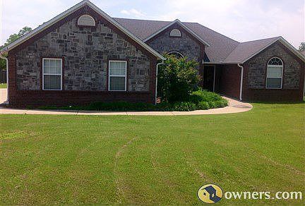 Beautiful home on one level acre