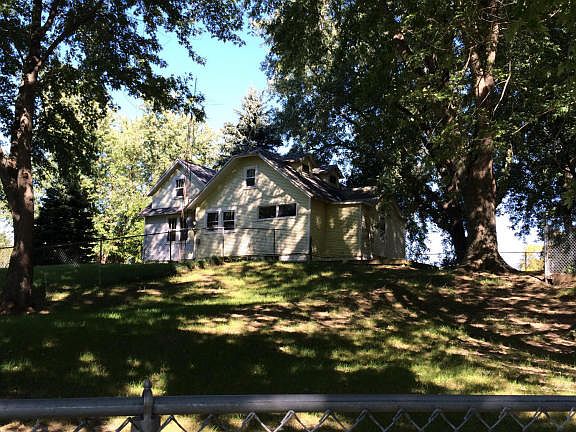 4th image of 3250 E Britain Ave