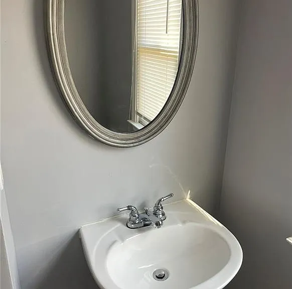 15 Ollie St NW — Photo 4