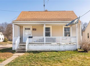 379 High Grove Blvd, Akron, OH 44312