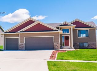 1350 4th St NE, Byron, MN 55920