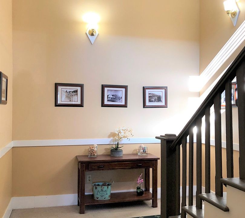 Colonial Square Apartments 39555 SE Park St Snoqualmie WA Zillow