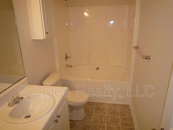 3rd image of 6051 Sanibel Dr