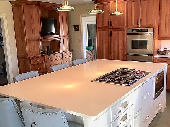 Large Island Kitchen