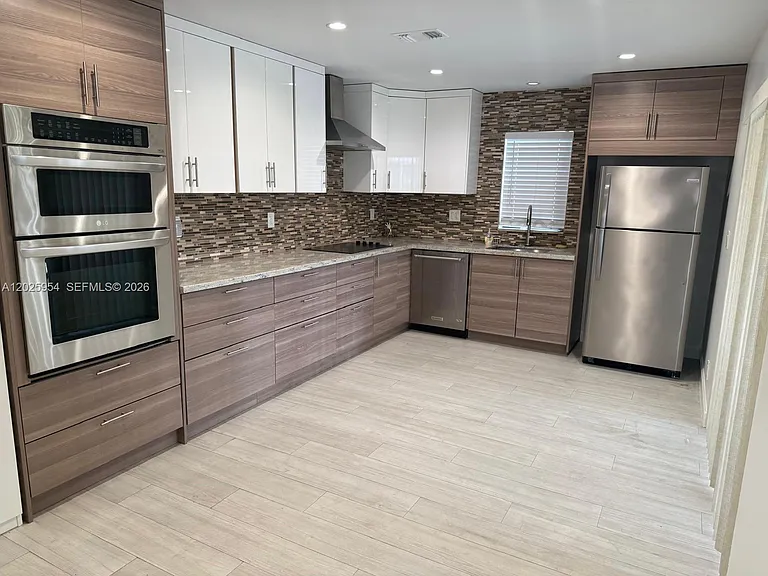 2621 NW 99th Ave #2621 — Photo 5