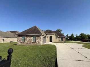 391 Crossing North St, Thibodaux, LA 70301