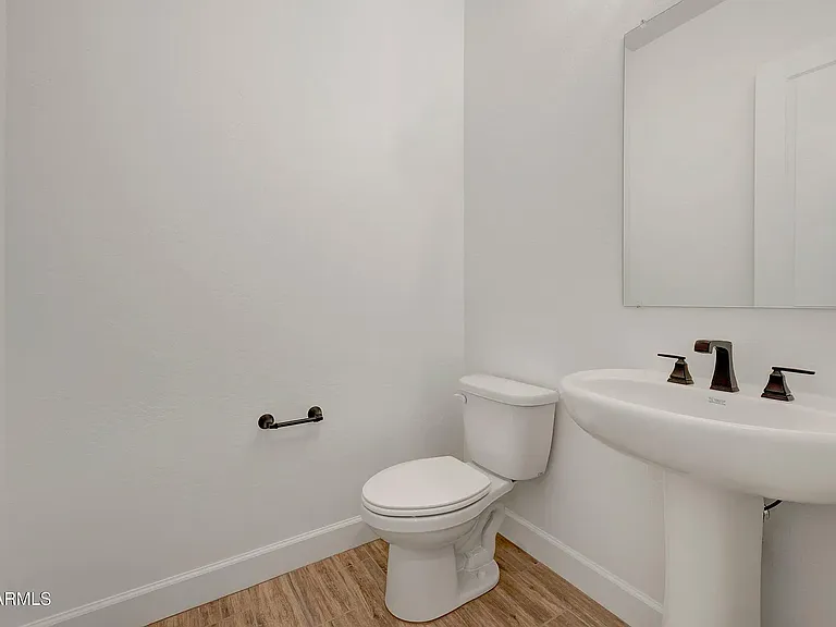 6823 N 190th Dr — Photo 22