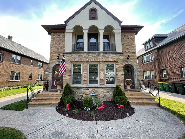 4133 N Bartlett Ave — Photo 1