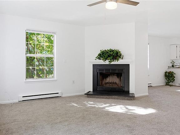 4th image of 1012 Balview Ave