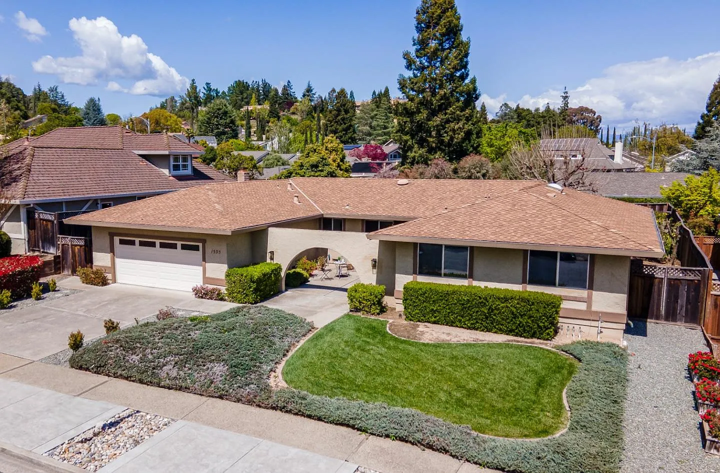 1535 Calabrese Way photo 1