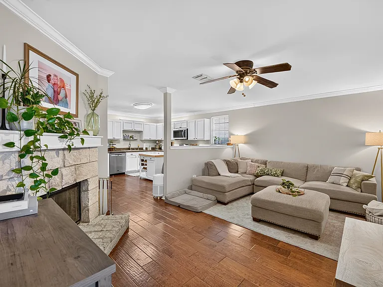 13195 Michelle Dr — Photo 31