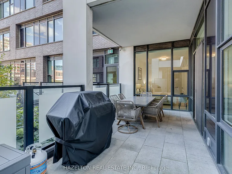 455 Wellington St W #301 — Photo 30