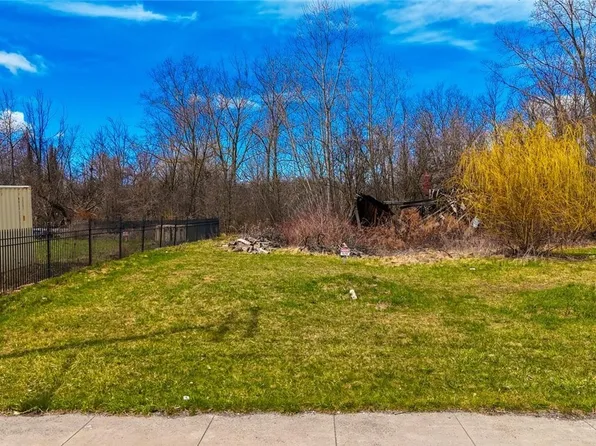 3402 Highland Ave #12, Niagara Falls, NY 14305