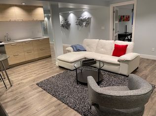 2963 Akron Ct, Denver, CO 80238