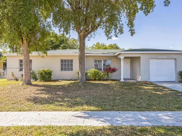 10850 Eureka St, Boca Raton, FL 33428