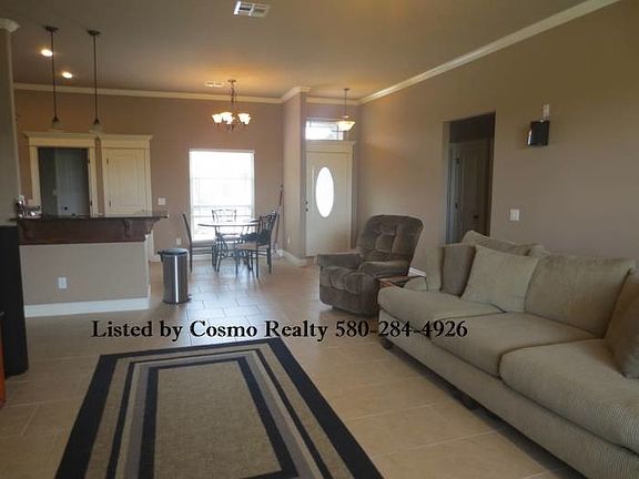 4th image of 2710 Debracy Ave