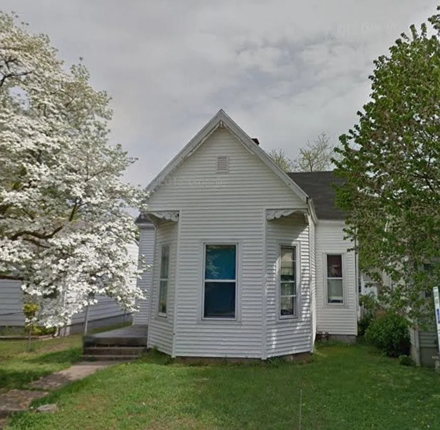 1302 Henning Ave photo 1