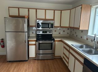 581 Highland Ave APT 1, Waterbury, CT 06708